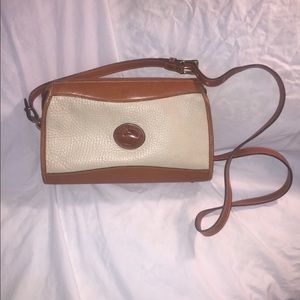 Vintage Dooney & Bourke shoulder bag.